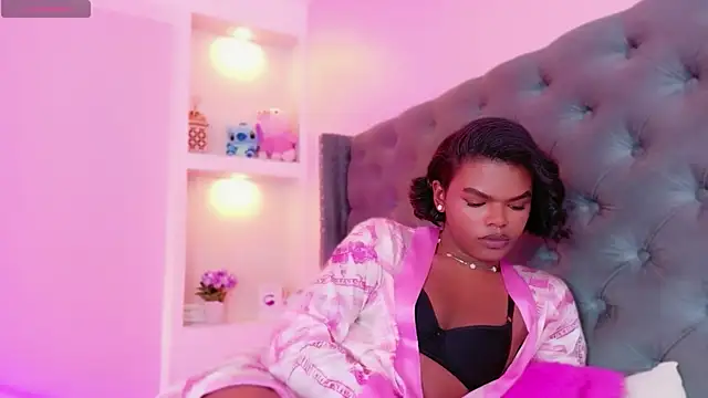 CamiEstrada online show from 5, 10, 2025