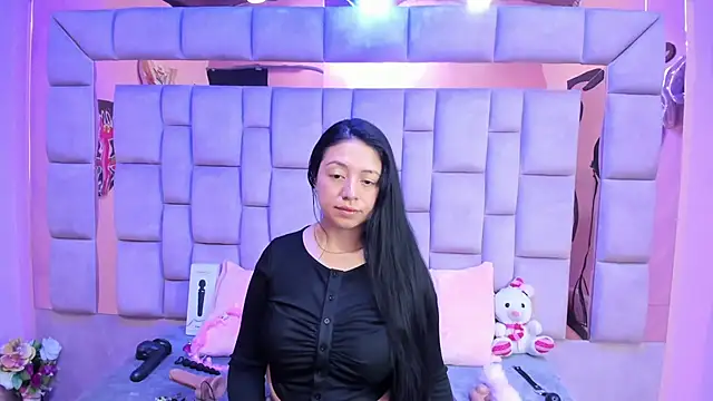 Snapshot of slut_anal_ chatting on 4, 10, 2025 slut anal online show from 4, 10, 2025