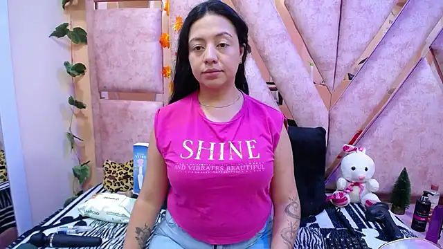 Snapshot of slut_anal_ chatting on 28, 11, 2025 slut anal online show from 28, 11, 2025