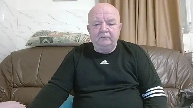 Snapshot of fullballs6 chatting on 17, 1, 2026 fullballs6 online show from 17, 1, 2026