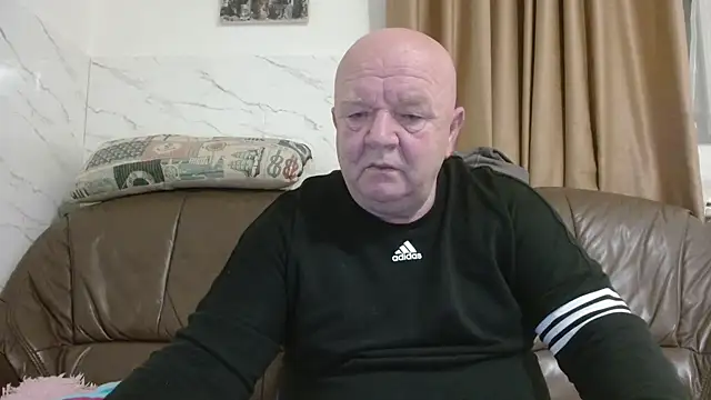 Snapshot of fullballs6 chatting on 19, 1, 2026 fullballs6 online show from 19, 1, 2026