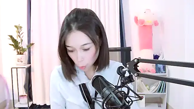 Snapshot of Amity-ox chatting on 21, 1, 2025 Amity-ox online show from 21, 1, 2025