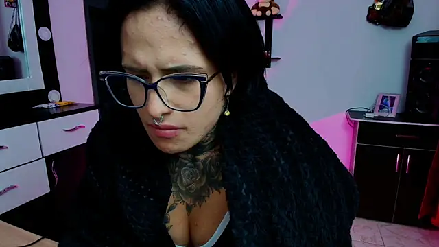 Snapshot of TinnaDawsom chatting on 22, 1, 2025 TinnaDawsom online show from 22, 1, 2025