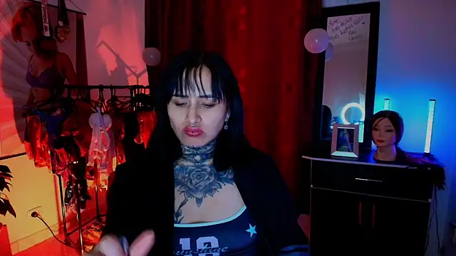 Snapshot of TinnaDawsom chatting on 3, 12, 2025 TinnaDawsom online show from 3, 12, 2025