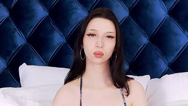 MaliaLandre online show from 3, 2, 2025