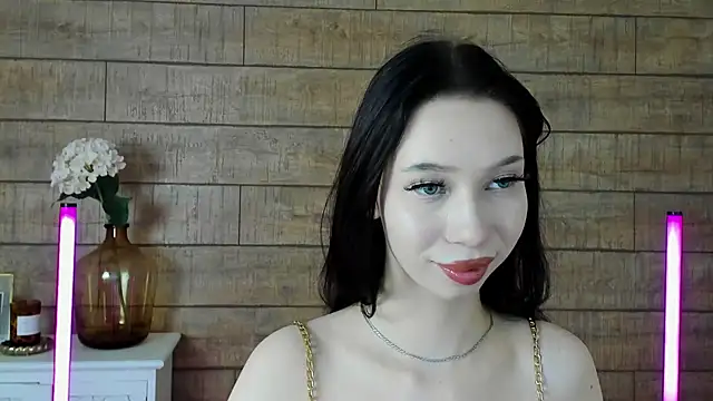 MaliaLandre online show from 14, 3, 2025