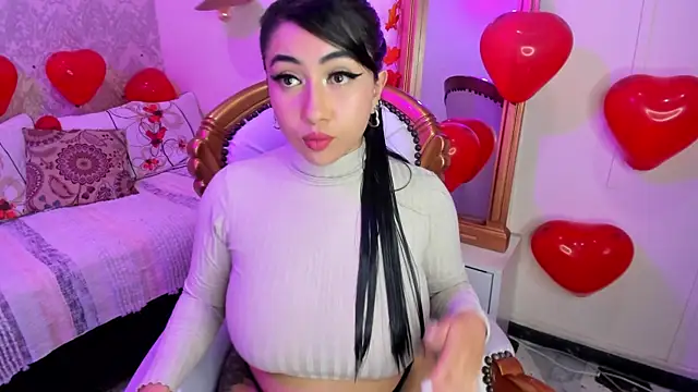 Snapshot of Sexy_cristall_ chatting on 18, 2, 2025 Sexy cristall  online show from 18, 2, 2025