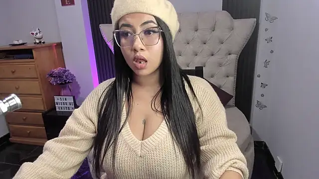 Snapshot of Sexy_cristall_ chatting on 16, 10, 2025 Sexy cristall  online show from 16, 10, 2025