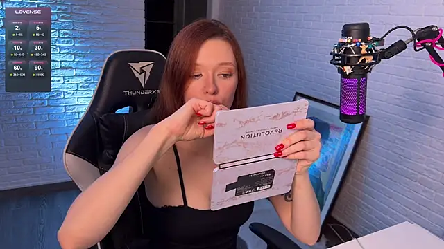 mirai meeow online show from 19, 1, 2025