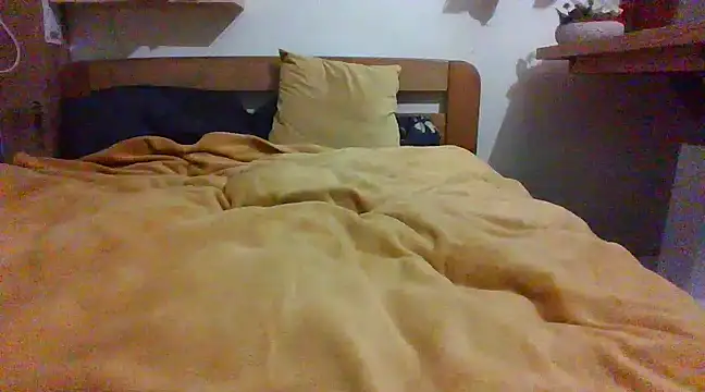 Snapshot of CitizenDick chatting on 18, 2, 2025 CitizenDick online show from 18, 2, 2025