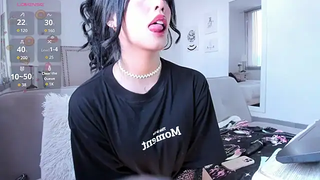 Snapshot of HannaKim chatting on 13, 1, 2025 HannaKim online show from 13, 1, 2025