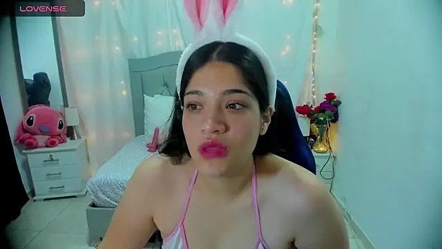 Alison girl20 online show from 7, 12, 2024