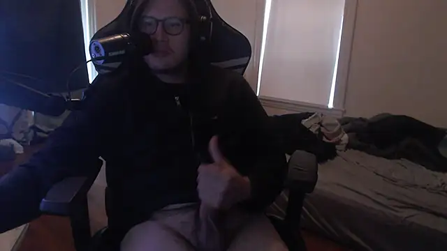 chicostick413 online show from 29, 10, 2025