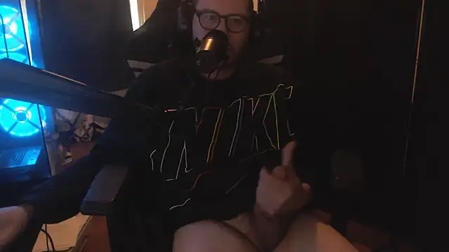 chicostick413 online show from 6, 11, 2025