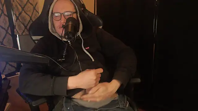 chicostick413 online show from 3, 3, 2026