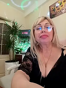 SusieNoreen online show from 26, 2, 2025