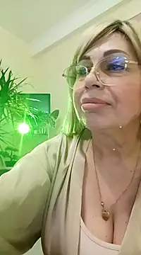 SusieNoreen online show from 8, 3, 2025
