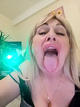 SusieNoreen online show from 11, 3, 2025