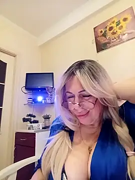 Snapshot of SusieNoreen chatting on 20, 10, 2025 SusieNoreen online show from 20, 10, 2025