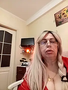 Snapshot of SusieNoreen chatting on 22, 10, 2025 SusieNoreen online show from 22, 10, 2025
