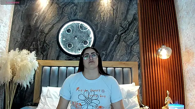BellaPeers  online show from 14, 5, 2026