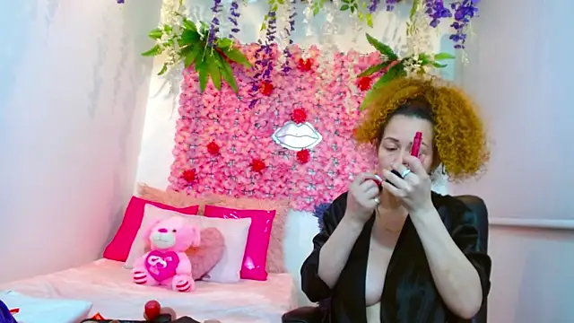 BLONDE SEXYHOT online show from 11, 10, 2025