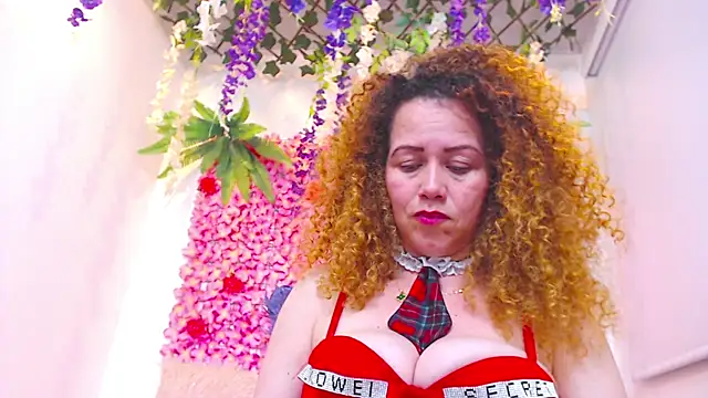 BLONDE SEXYHOT online show from 4, 12, 2025