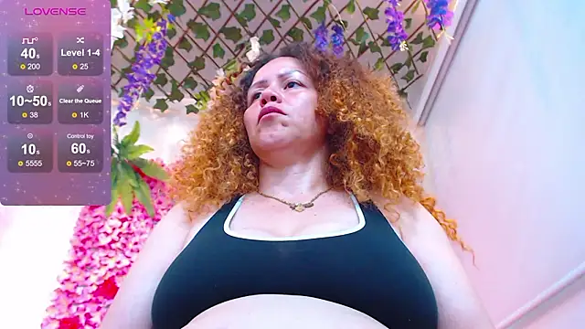 Snapshot of BLONDE_SEXYHOT chatting on 2, 3, 2026 BLONDE SEXYHOT online show from 2, 3, 2026