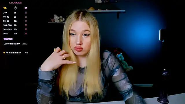 Snapshot of juli_kisss chatting on 16, 1, 2025 juli kisss online show from 16, 1, 2025