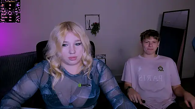 Snapshot of juli_kisss chatting on 11, 9, 2025 juli kisss online show from 11, 9, 2025