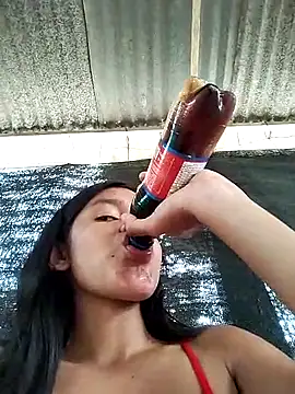 Snapshot of Little_Pau_Dirty chatting on 28, 12, 2024 Little Pau Dirty online show from 28, 12, 2024