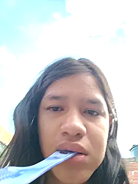 Snapshot of Little_Pau_Dirty chatting on 24, 10, 2025 Little Pau Dirty online show from 24, 10, 2025