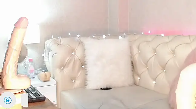 Barbie Fox online show from 10, 3, 2025