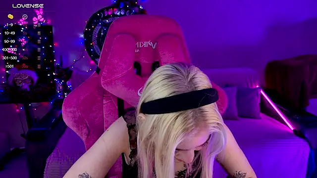 Shawty Blonde online show from 18, 12, 2024