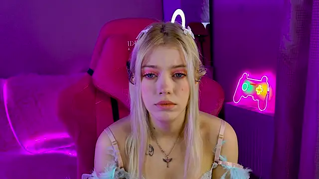 Shawty Blonde online show from 20, 2, 2025