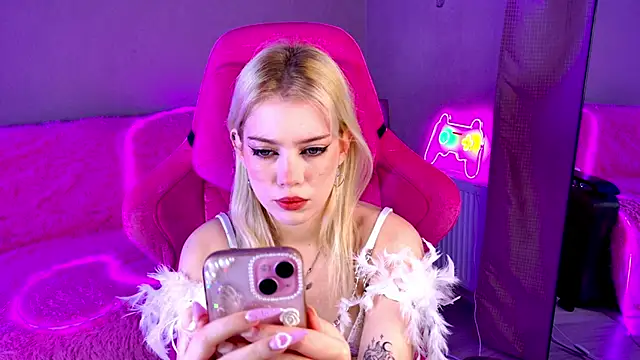 Shawty Blonde online show from 3, 3, 2025
