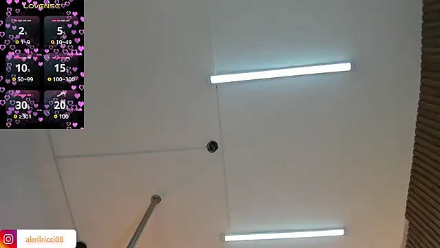 Snapshot of abril_ricci chatting on 21, 3, 2025 abril ricci online show from 21, 3, 2025