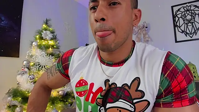 aaroncolombia online show from 10, 12, 2024