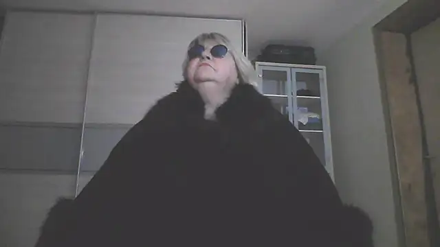 nucine27 online show from 13, 12, 2024
