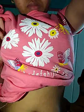 Snapshot of hotbaby_5 chatting on 2, 4, 2026 hotbaby 5 online show from 2, 4, 2026