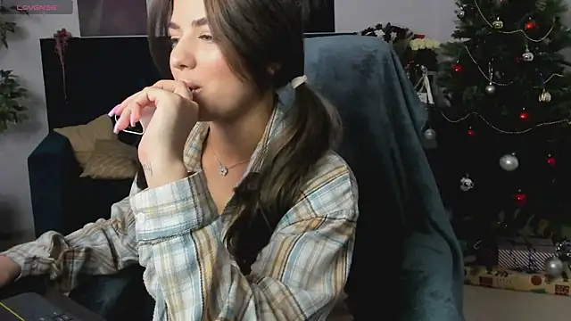 CharleneWoods online show from 28, 12, 2024
