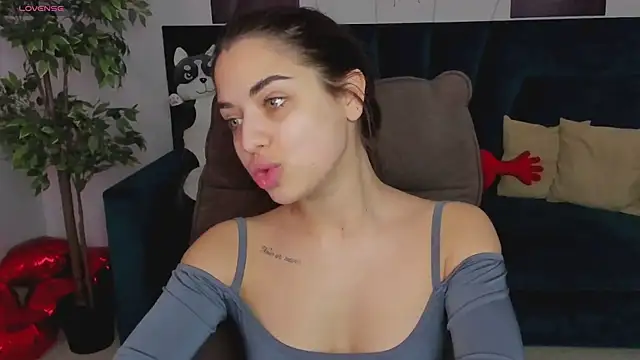 CharleneWoods online show from 8, 2, 2025
