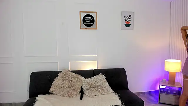 viooletaa online show from 10, 1, 2026