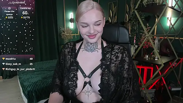 Snapshot of SherriMartinez chatting on 28, 2, 2025 SherriMartinez online show from 28, 2, 2025