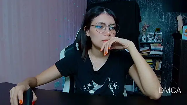 Drea Foox online show from 10, 11, 2025