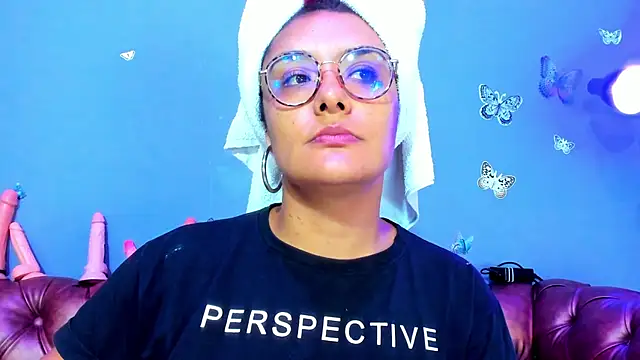 Kaira mosse online show from 28, 5, 2026