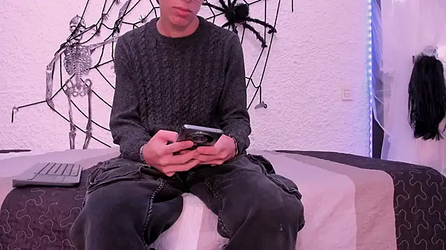 alexandersawyer online show from 21, 10, 2025