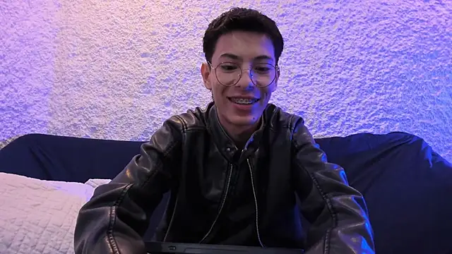 alexandersawyer online show from 17, 12, 2025