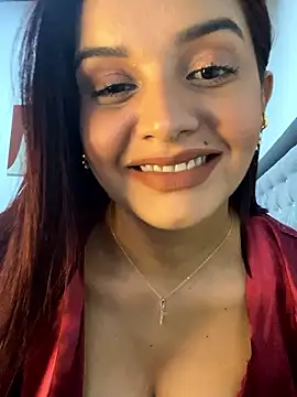 Snapshot of Melanyprada chatting on 21, 11, 2025 Melanyprada online show from 21, 11, 2025