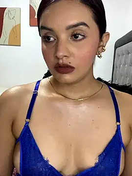 Snapshot of Melanyprada chatting on 15, 12, 2025 Melanyprada online show from 15, 12, 2025